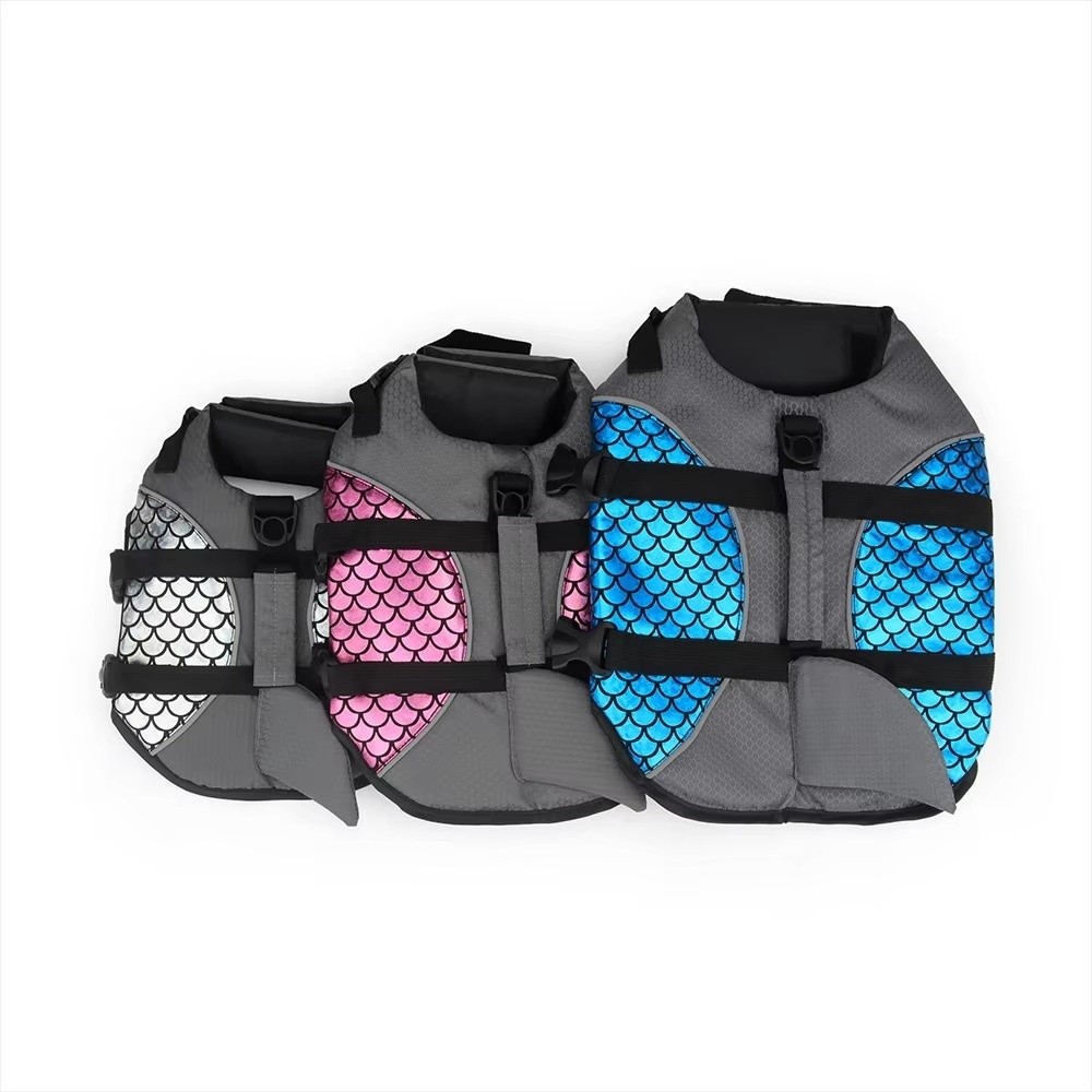 Hundeschwimmweste mit starkem  – Dog Life Jacket Bewertung und Preis